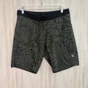 Vuori Shorts Mens 30 Infinity Boardshort Swim Trunks Bermuda Green Abstract
